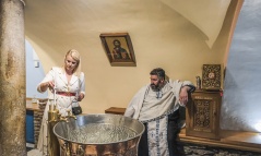 φωτογράφος βαπτισης εναλλακτικη φωτογραφία βραβευμένη φωτογραφία μοντέρνα φωτογράφιση φωτογραφος βαπτισης στην Τηνο